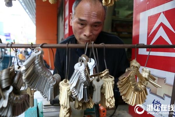 【58吃瓜爆料黑料官網(wǎng)】體檢、天價耳環(huán)2015年1月